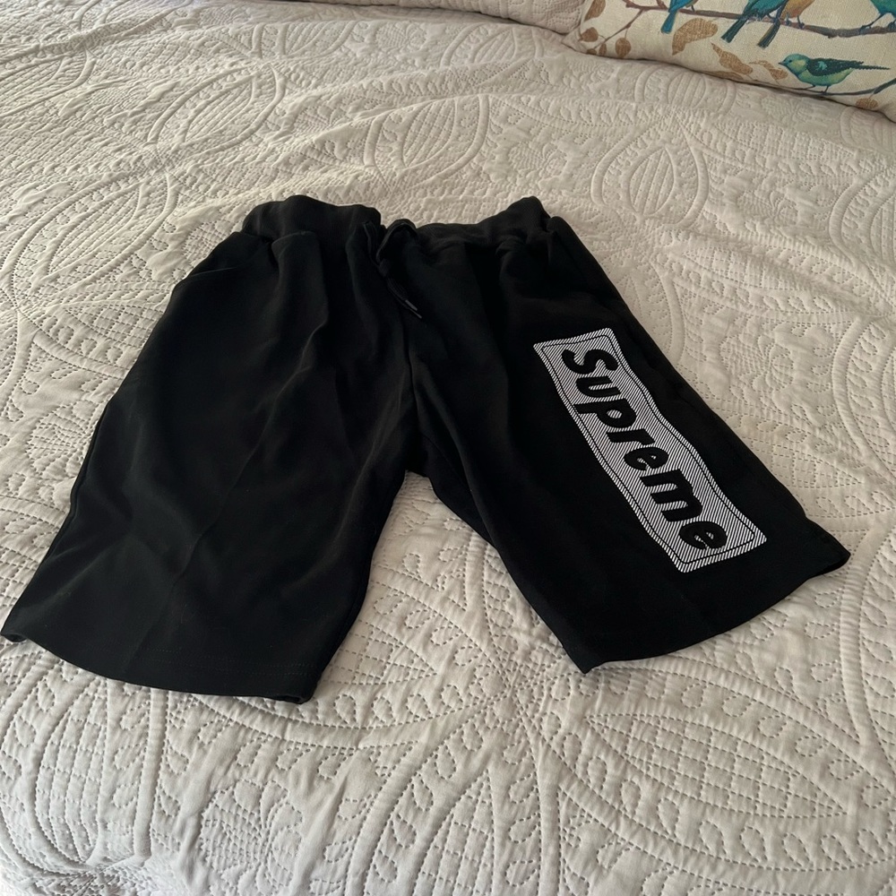 Boys medium shorts